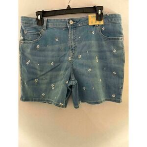 Thereabouts Womens 20.5 Plus Floral Embroidered Denim Shorts Light Wash Stretch